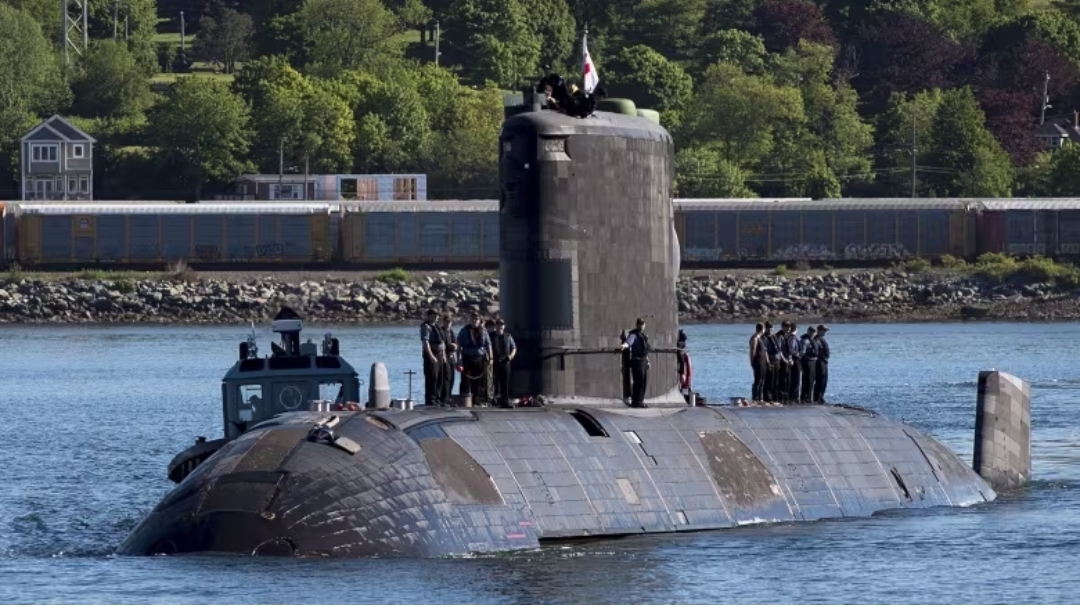 Ottawa asks defence contractors to make pitches for new submarine fleet