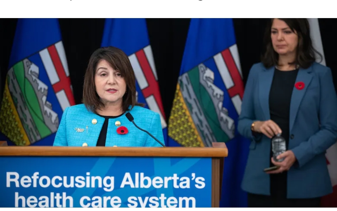 Alberta cabinet member urges Danielle Smith to remove health minister