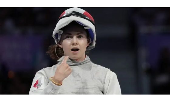 History made: Eleanor Harvey wins Canada’s 1st-ever Olympic fencing medal with bronze