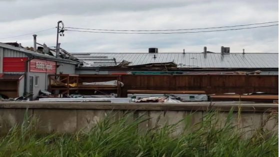 Tornado touches down in Ayr, Ont., causing heavy damage to business, fire chief says