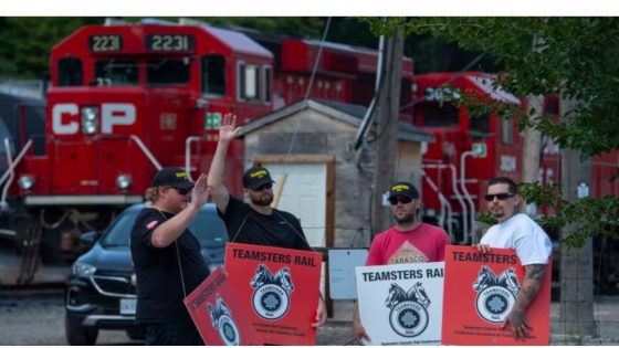 Trudeau says government will have more to say soon about resolving rail shutdown