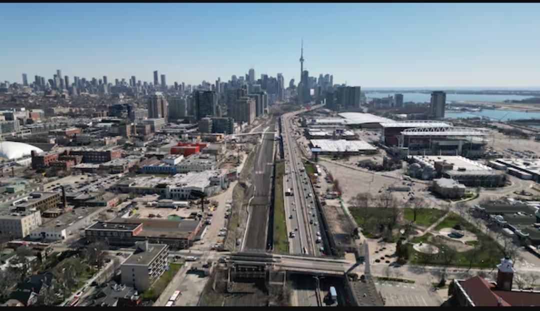 Gardiner Expressway to be closed for 35 hours this weekend