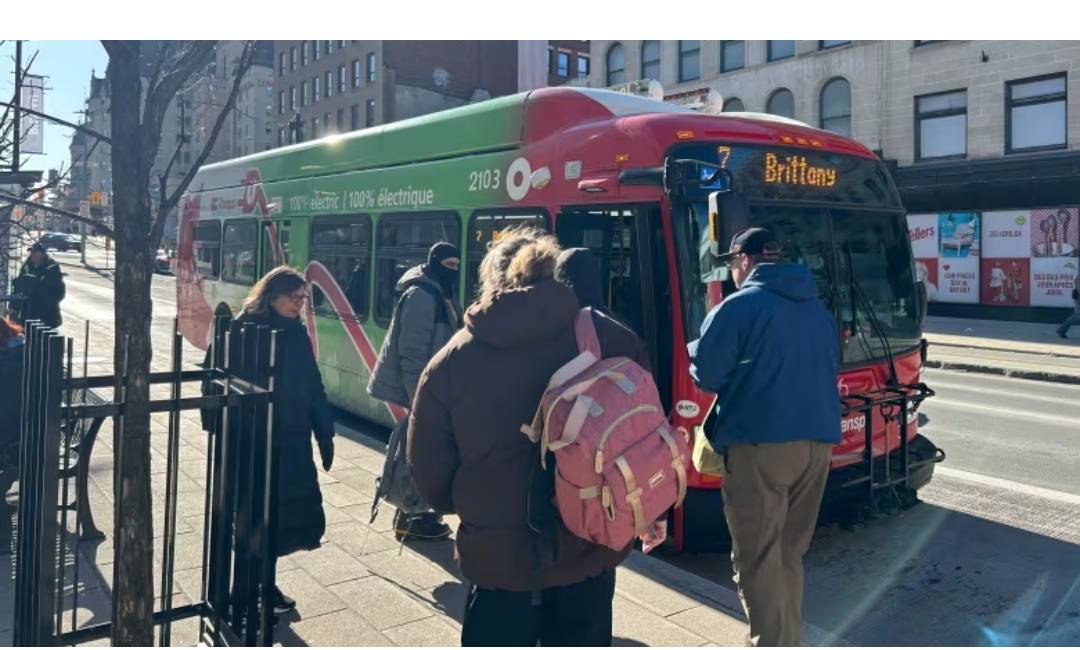 Aging fleet, e-bus challenges push Ottawa back to diesel