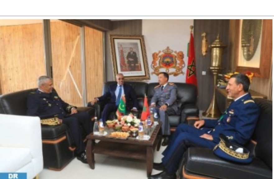 Lieutenant General, FAR Inspector General and Commander of South Zone Receives Mauritanian Minister of Defense