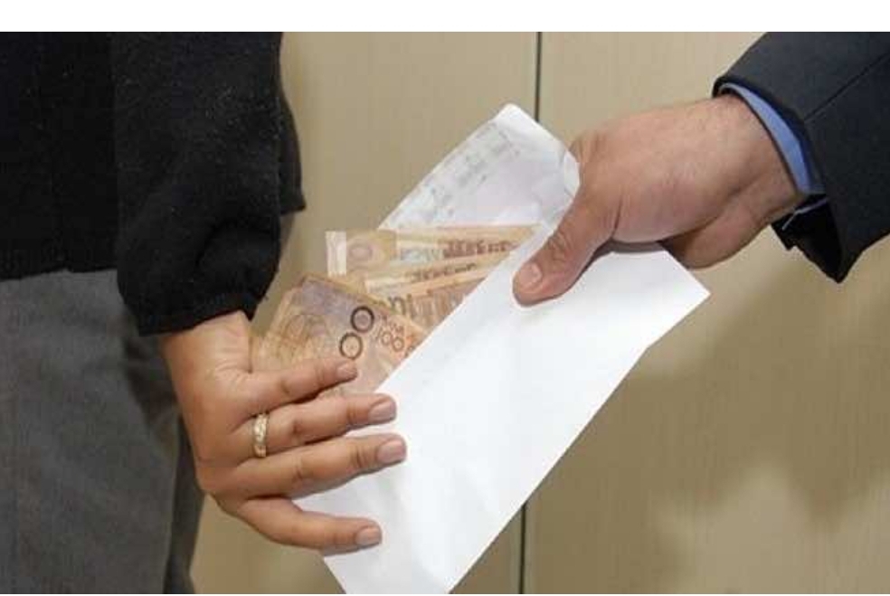 Morocco’s Interior Ministry Suspends Caid Over Alleged Corruption