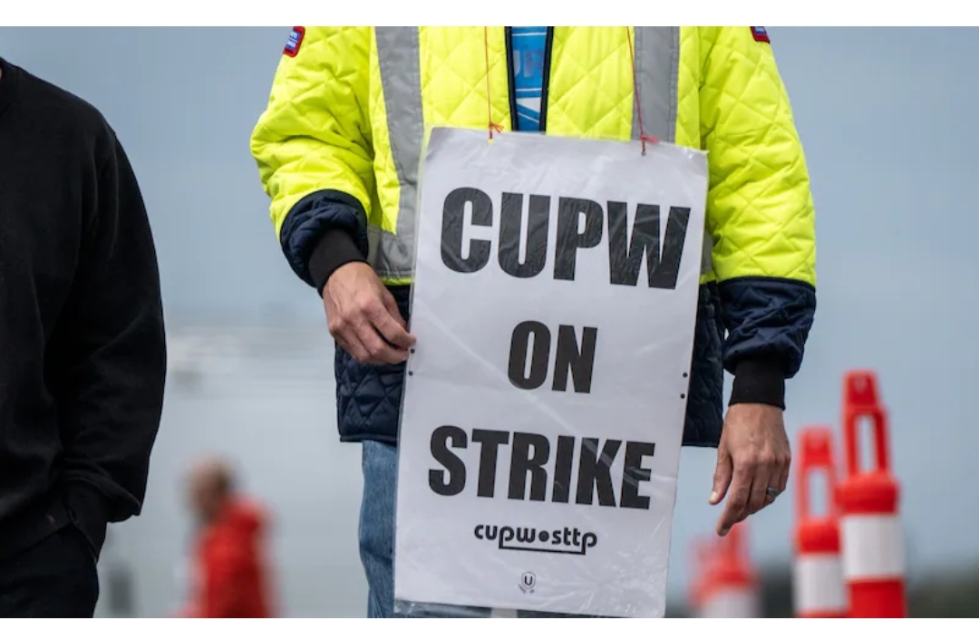 Canada Post workers union loses challenge of back-to-work order