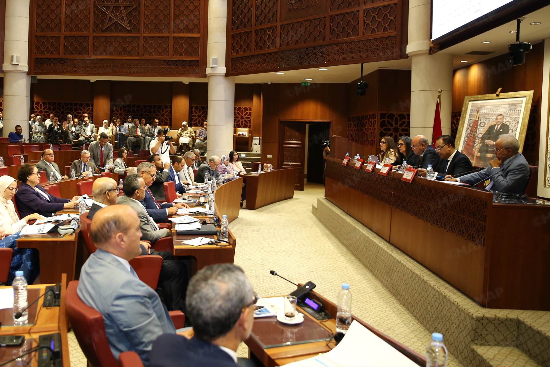 Morocco’s National Economy to Maintain Upward Trend with 5.3% Growth in 2026, Finance Minister Says